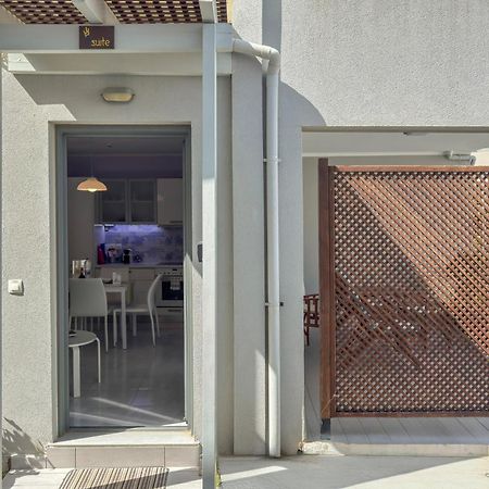 Alisahni Villa & Suite Като-Даратсо Экстерьер фото