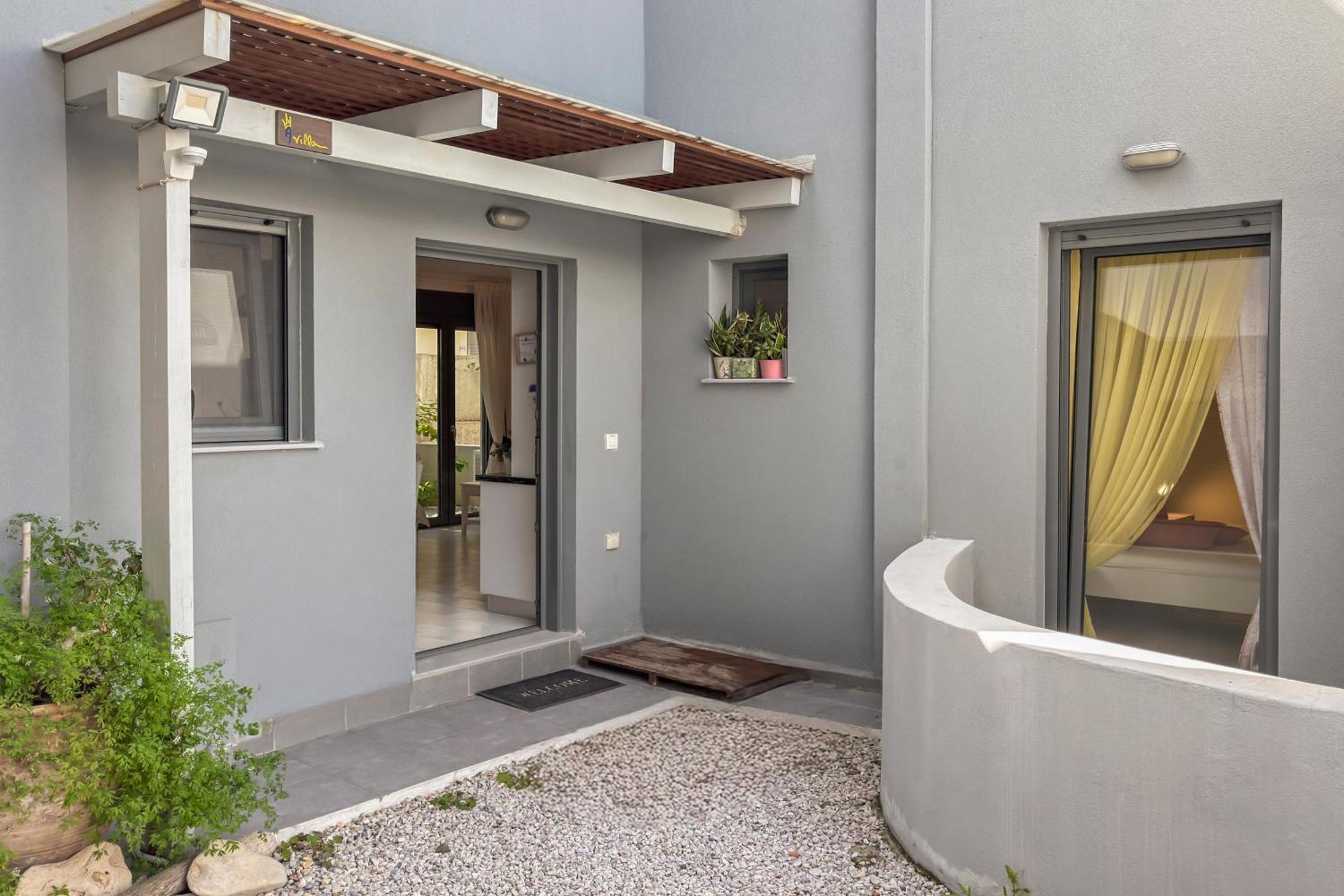 Alisahni Villa & Suite Като-Даратсо Экстерьер фото